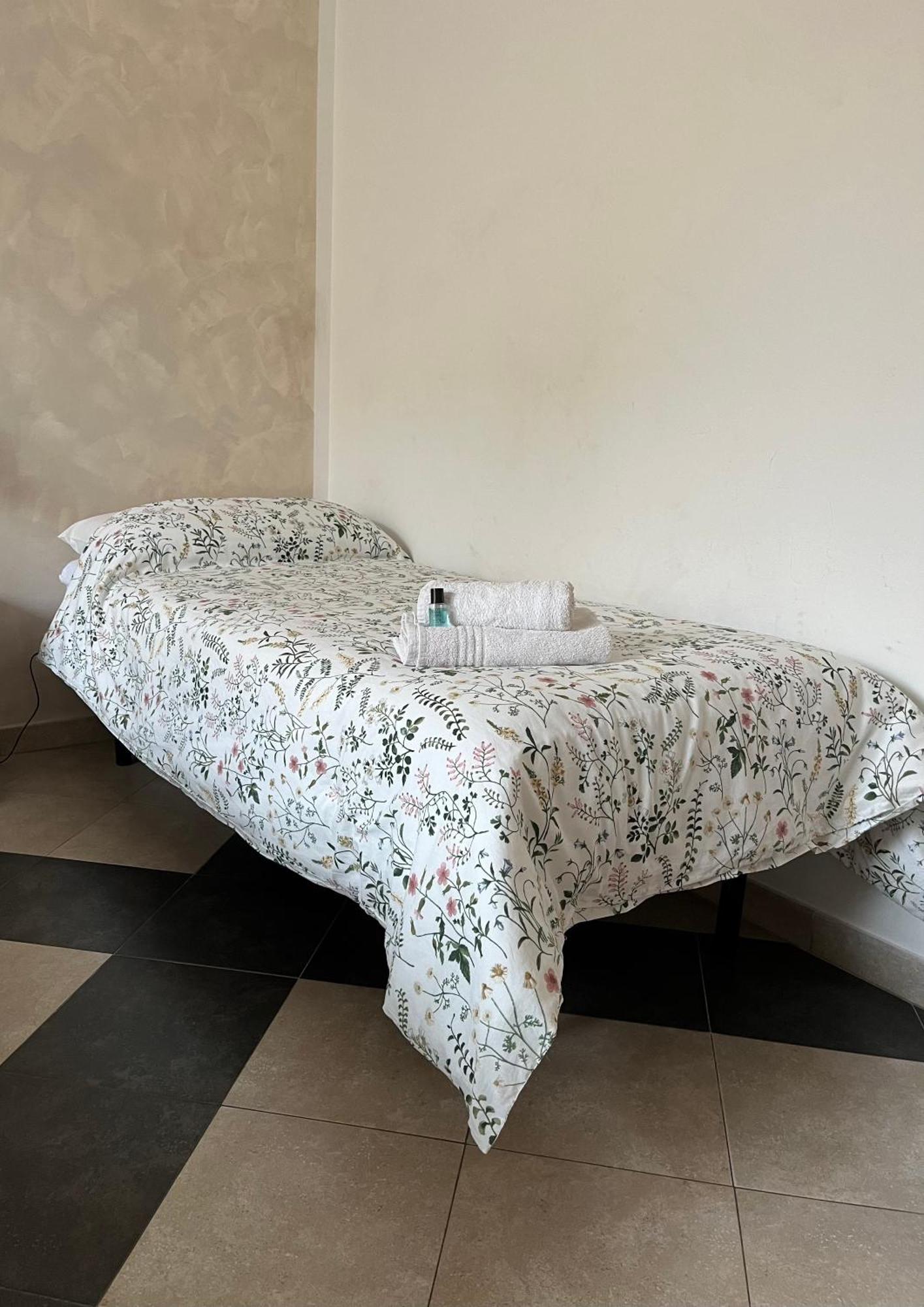 B & B Jasmine Santa Teresa Di Riva Exteriör bild